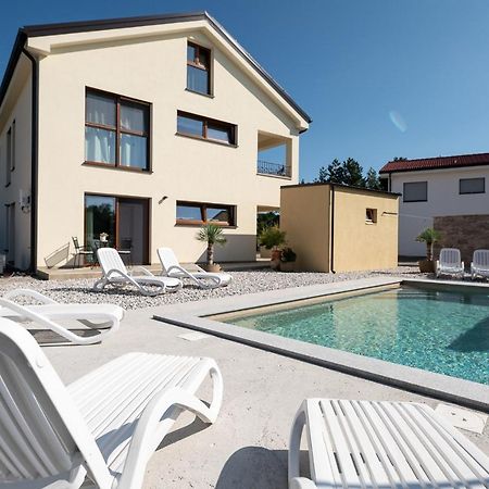 Apartments Kras 24 With Pool Сезана Экстерьер фото